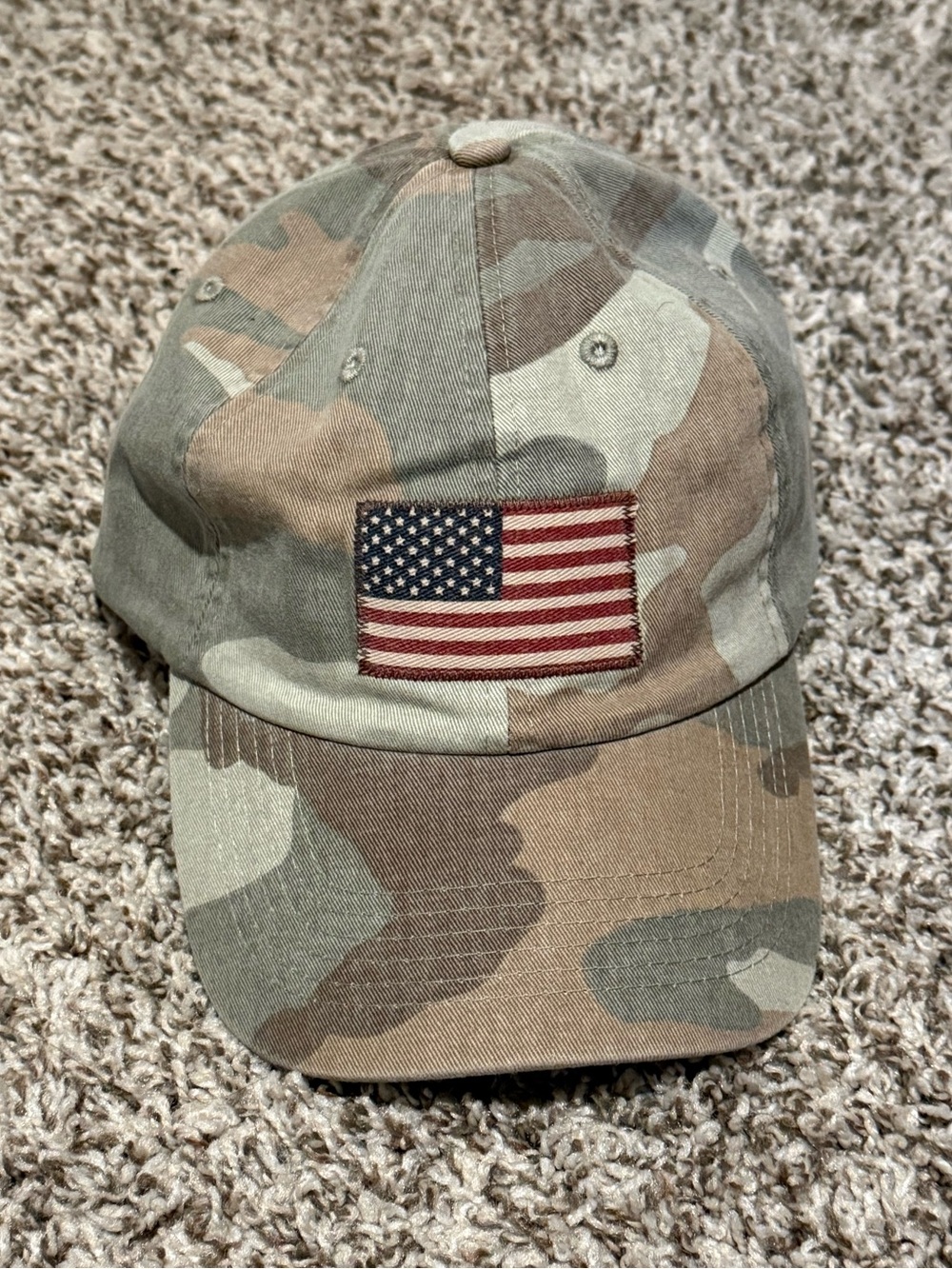 NWT | Brandy Melville American Flag Camo Cap | Size One Size | 🇺🇸 ❤️🤍💙